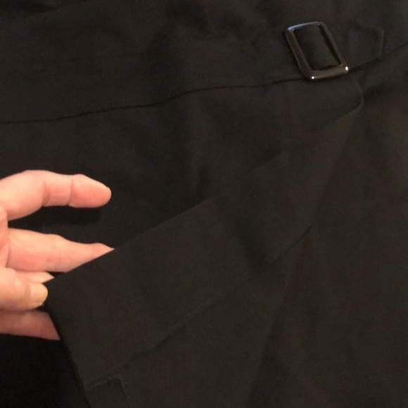 White House black market sleeveless black dress. Sz 6 - Picture 9 of 10